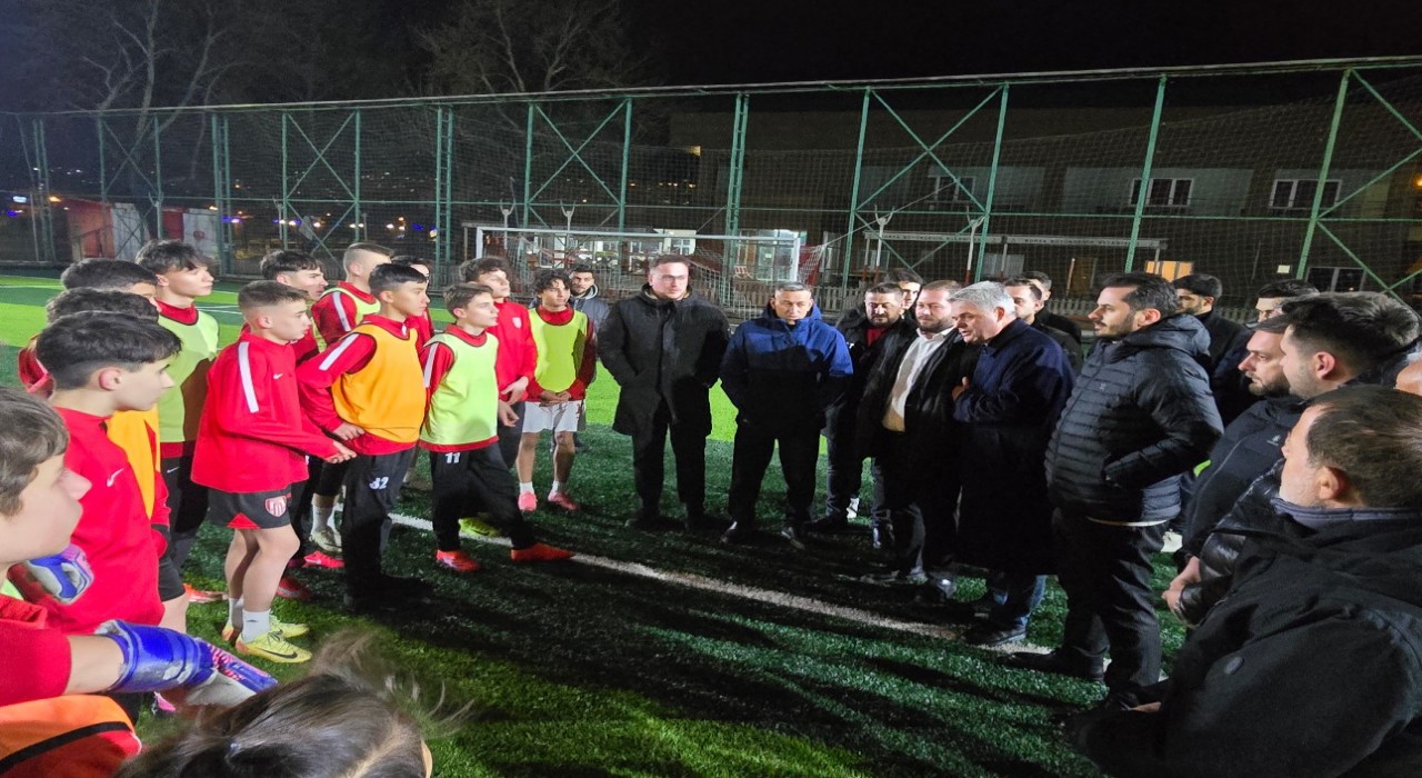 Şampiyon Zaferspora Başkan Kurtuluştan tebrik