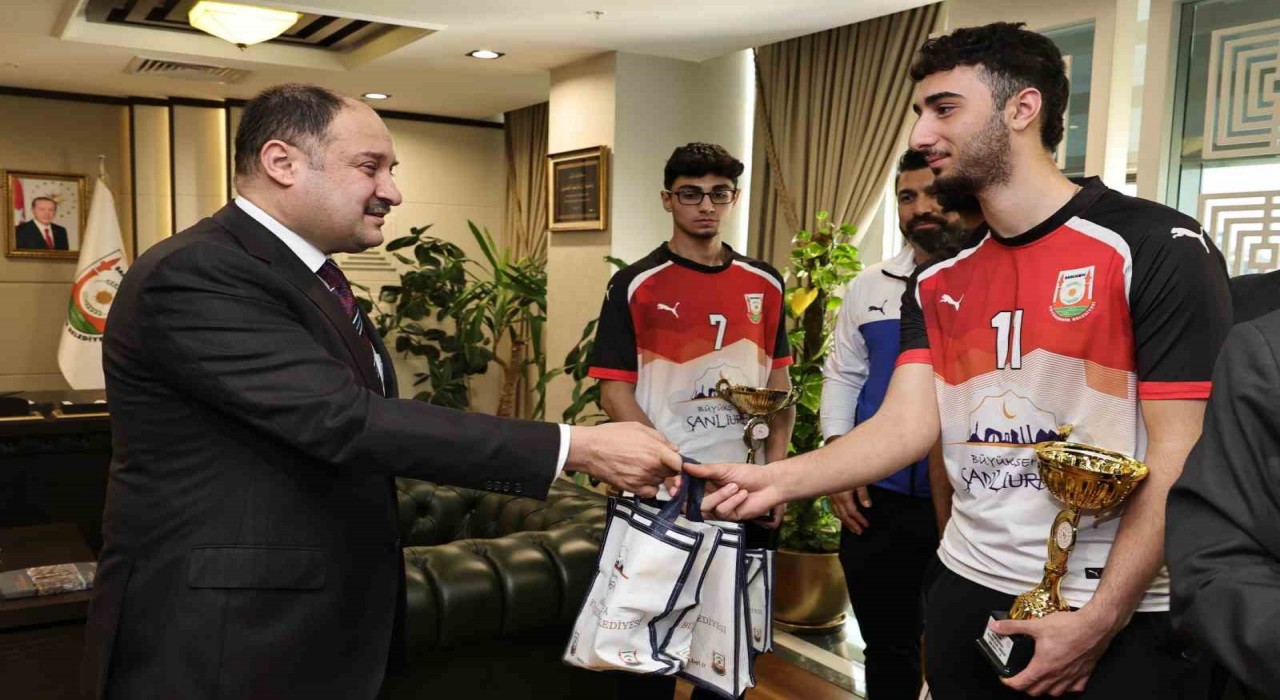 Şampiyonluklarını Gülpınara armağan ettiler