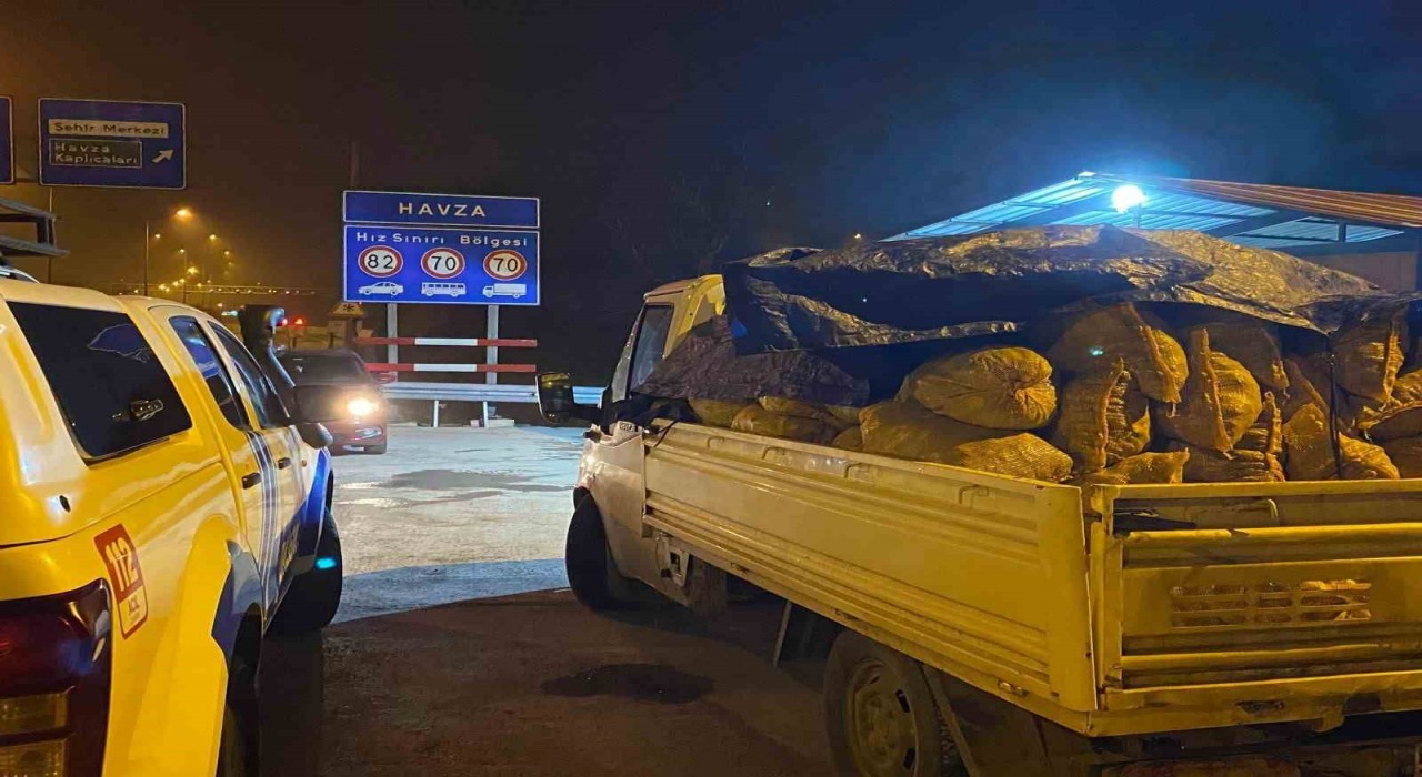 Samsunda kaçak avlanan 3,5 ton midye ele geçirildi