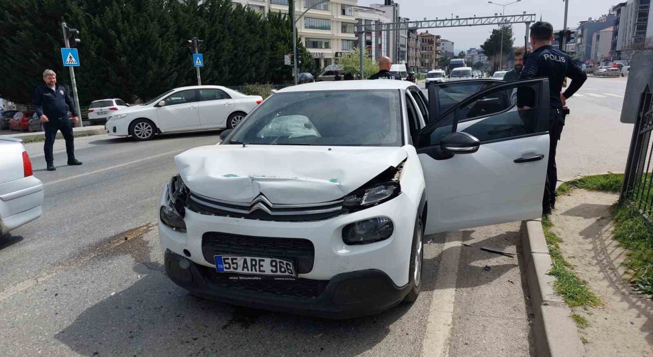 Samsunda trafik kazası: 2 yaralı
