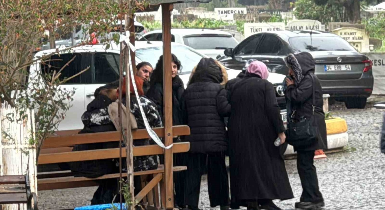 Sanatçı Tanyelinin cenazesi Zincirlikuyu Gasilhanesine getirildi
