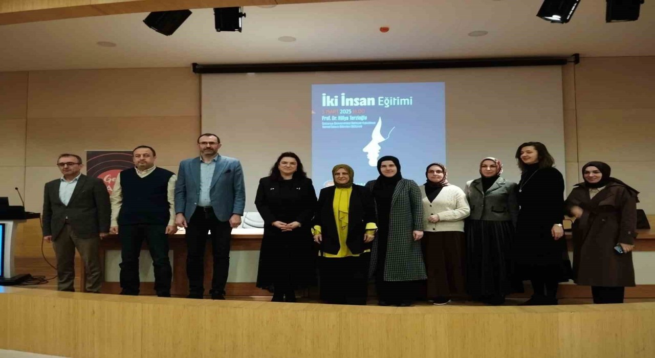 SAÜde kadınların sosyal hayattaki konumlarına dikkat çekildi