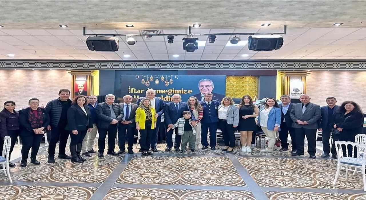 Şehit yakınları ve gaziler Bandırma Belediyesinin iftarında buluştu