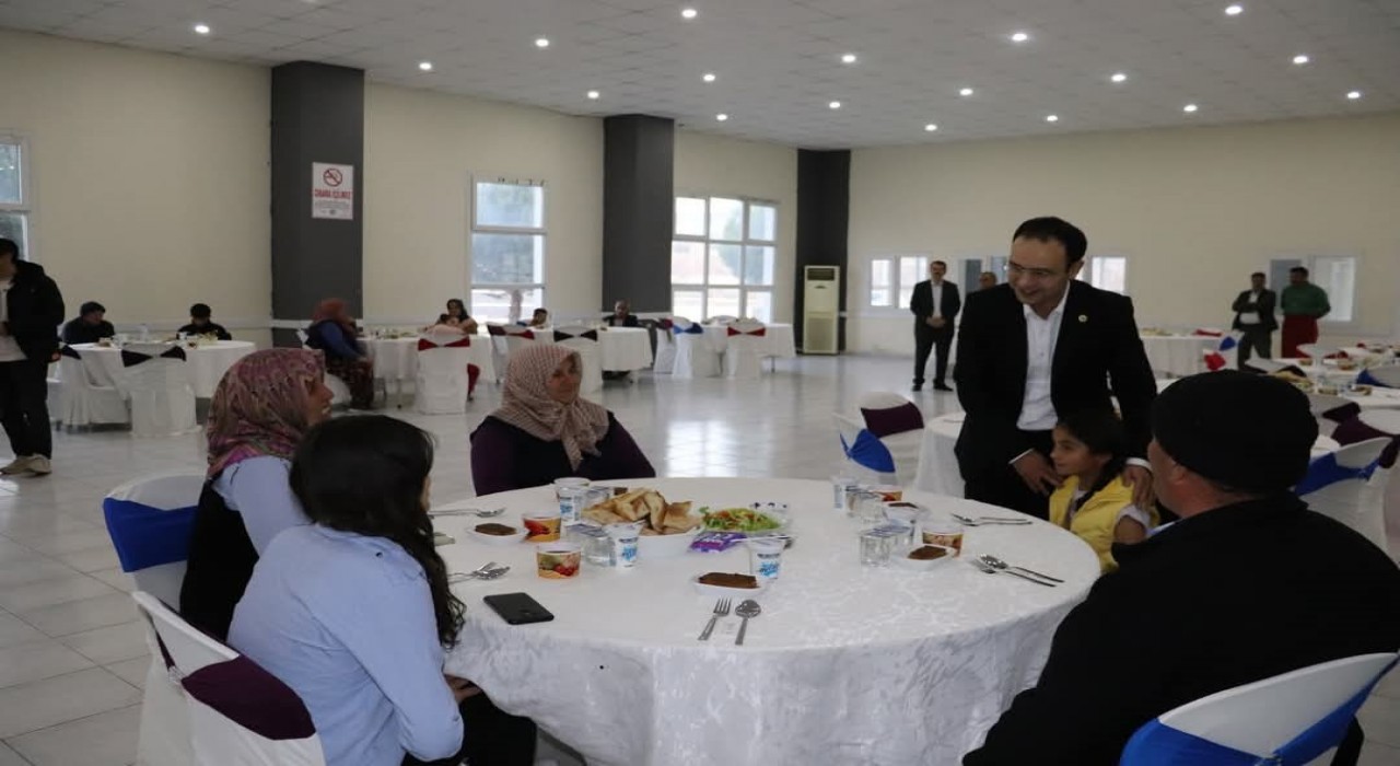 Selendide şehit aileleri ve gaziler onuruna iftar yemeği