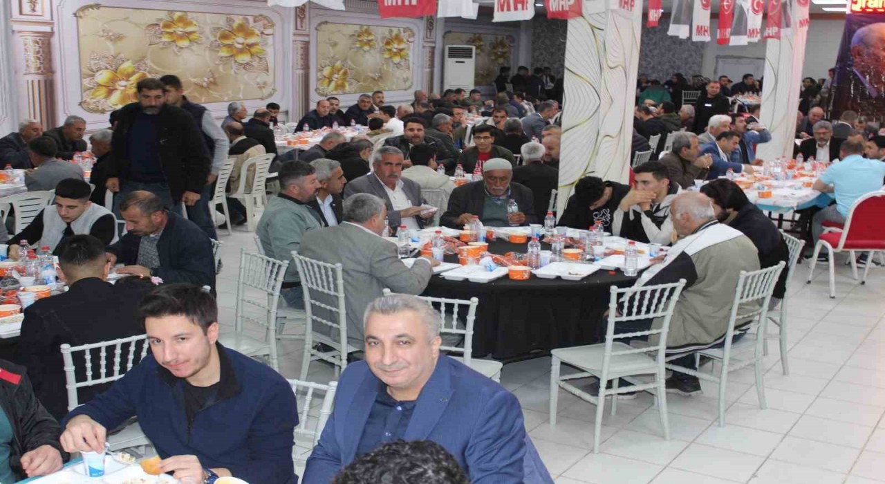 Siirtte MHP iftar programı düzenledi