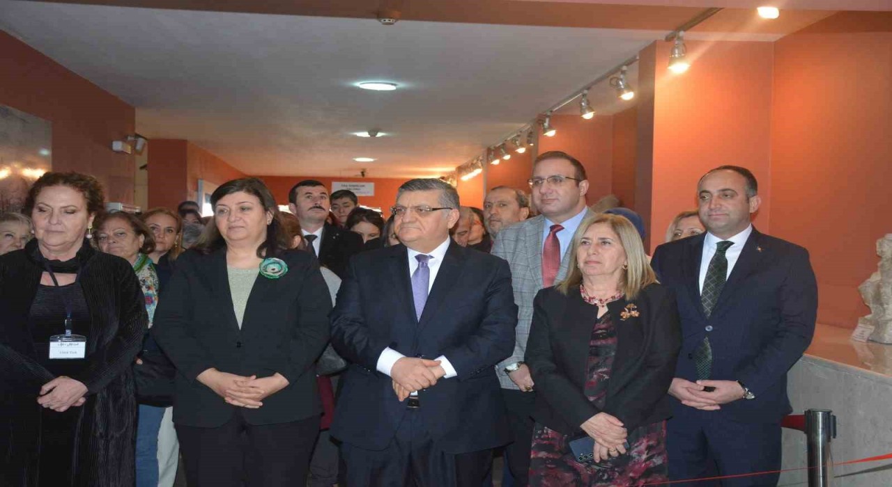 Sinopta mozaik sergisi