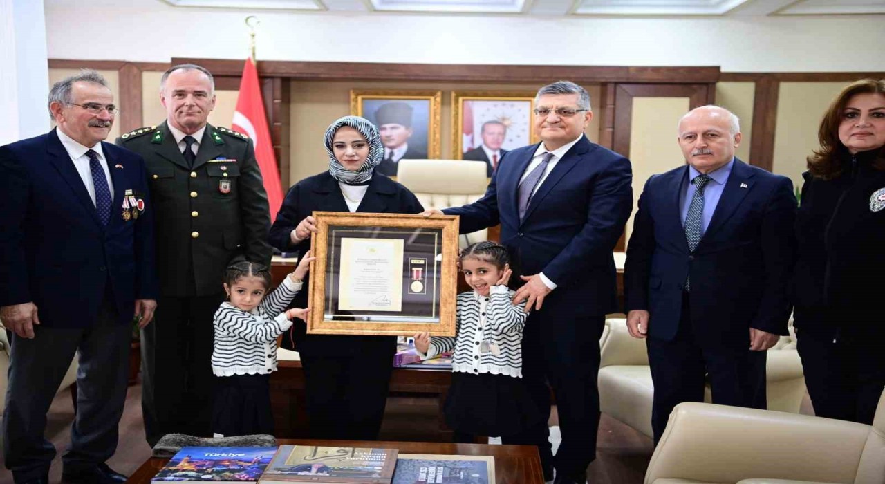 Sinopta şehit ailesine devlet övünç madalyası verildi