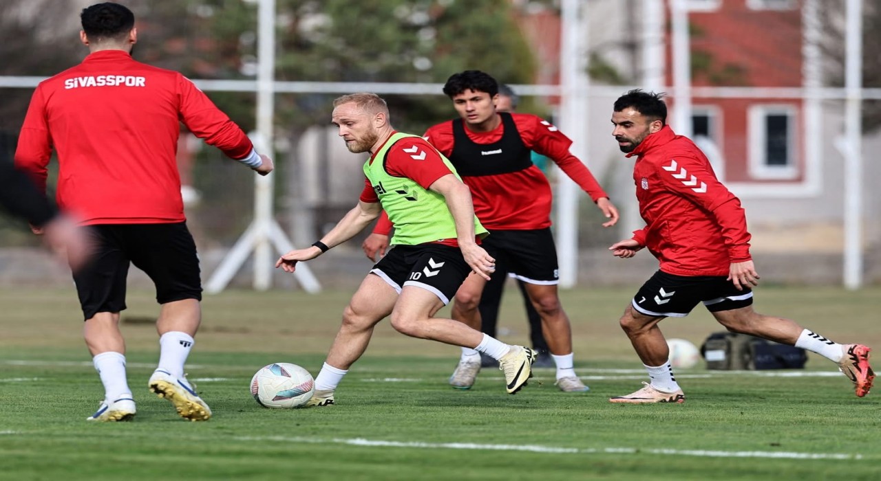 Sivassporda Adana Demirspor mesaisi
