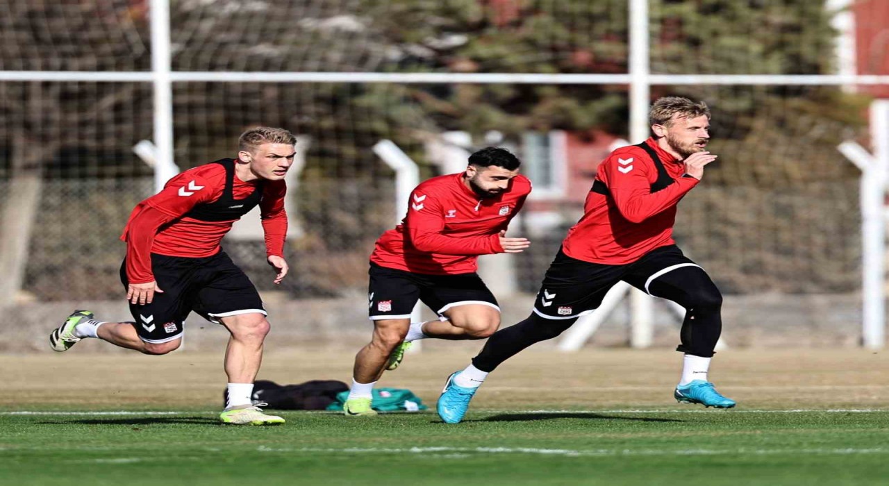 Sivassporda futbolculara 4 gün izin verildi