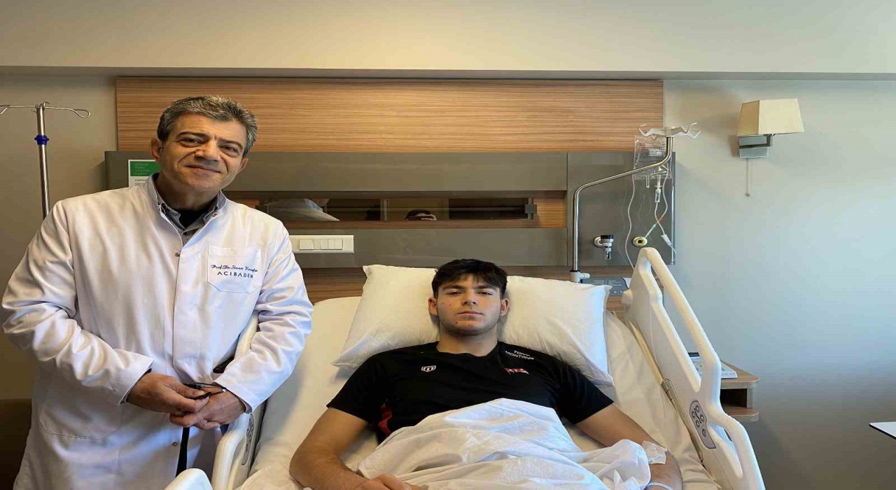 Sivassporun genç kalecisi ameliyat oldu