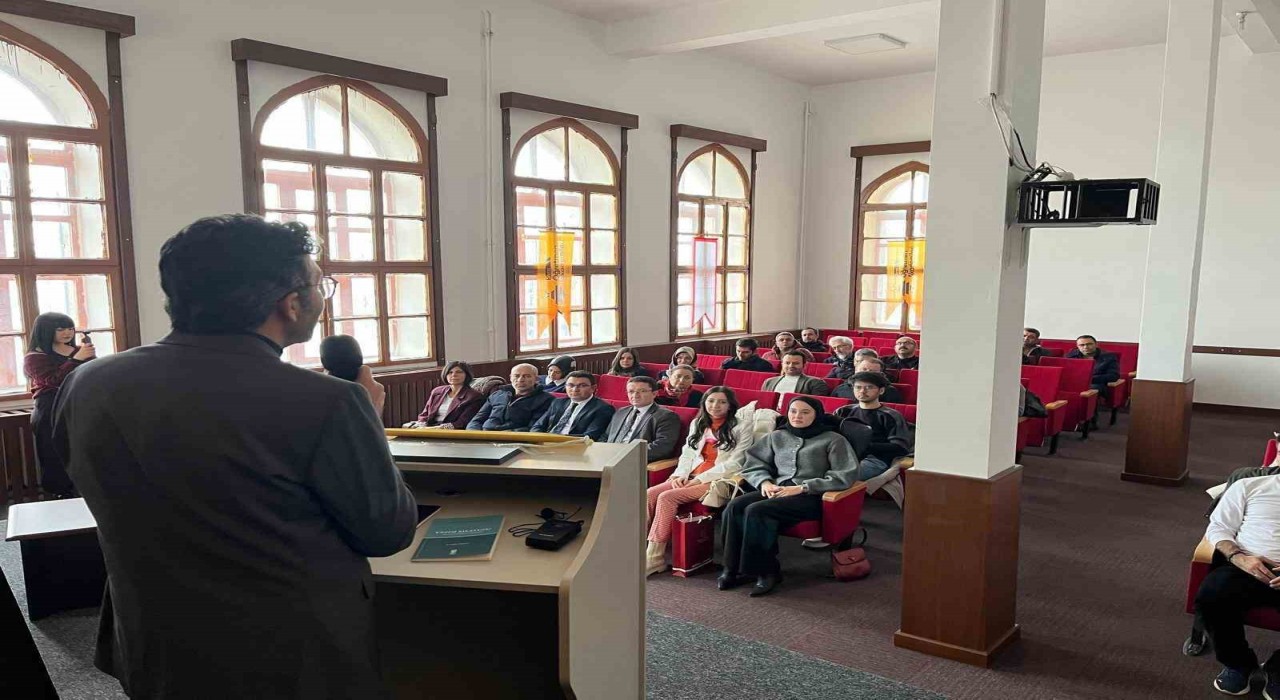 Sivasta Dil, Yazı ve İmla konulu söyleşi gerçekleştirildi
