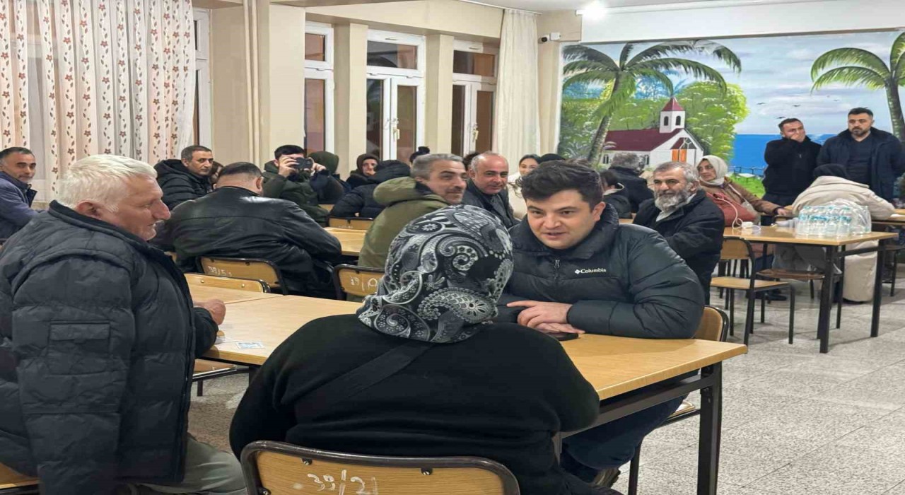 Sivasta mahsur kalan yolcular ilçede misafir ediliyor