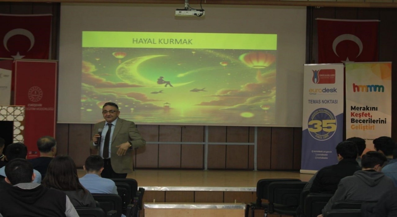 STEAM ile Üret, Girişimle Büyüt, Patentle Koru! etkinliği yoğun katılımla gerçekleşti