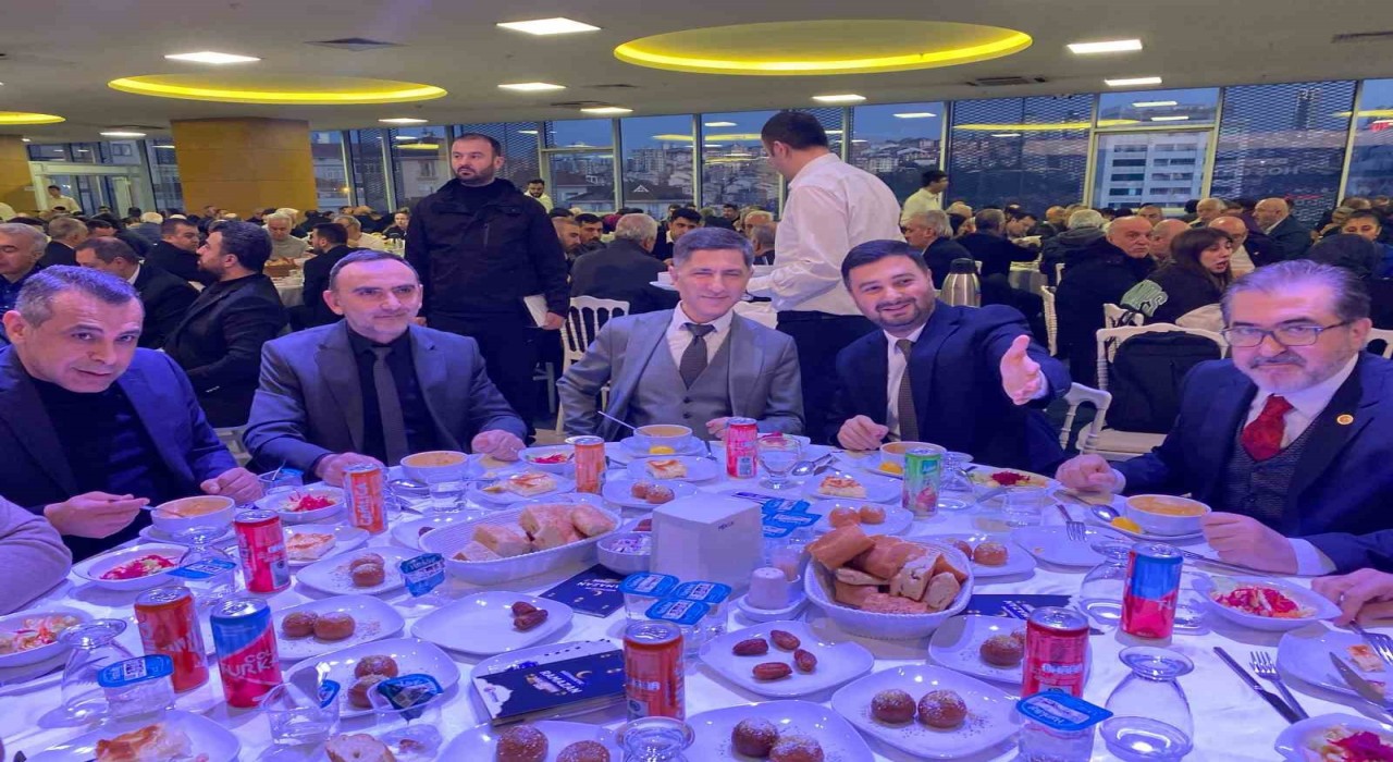 STKlar Kağıthane Belediyesinin iftarında bir araya geldi
