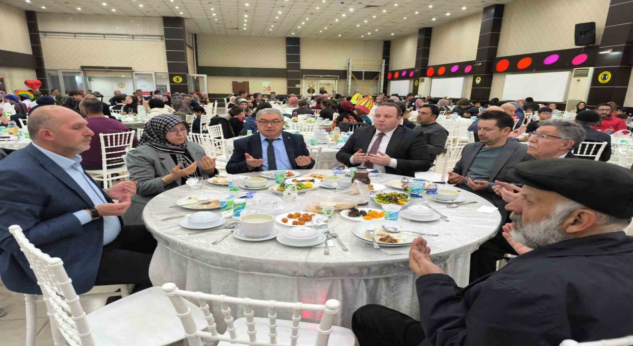 Şuhutta yetim çocuk ve ailelerine yardım kampanyası