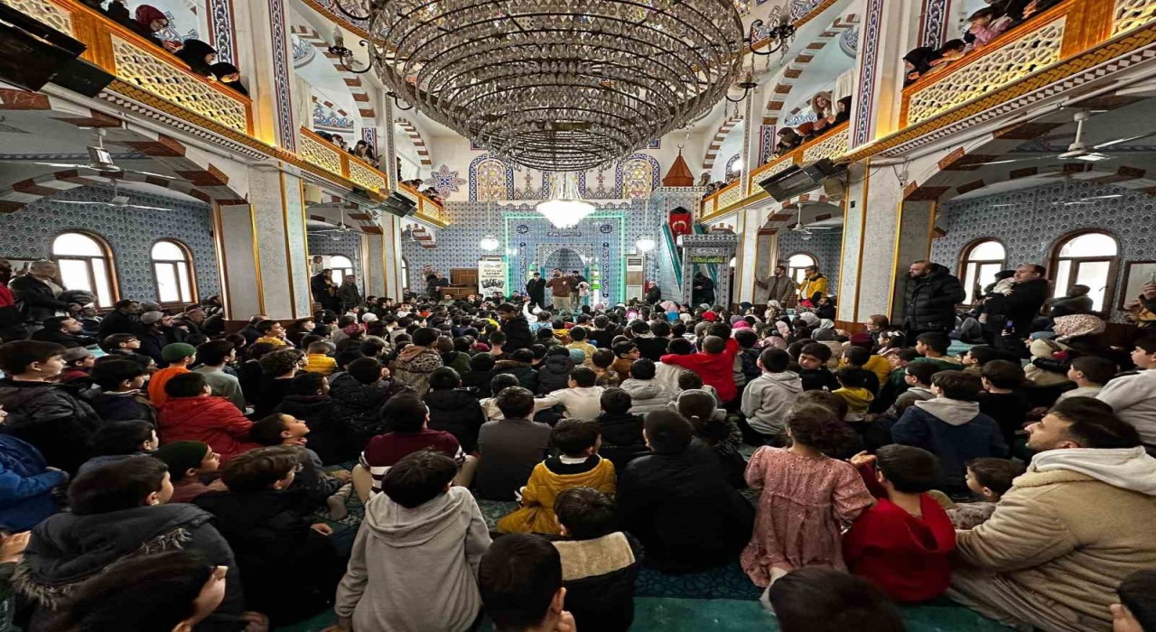 Sultangazili çocuklar Cami Buluşmalarında bir araya geldi