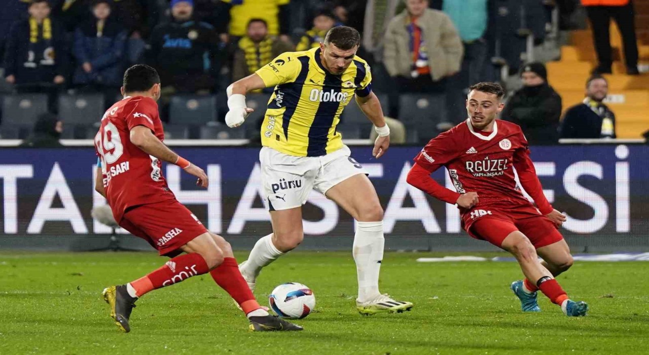 Süper Ligde 26. hafta görünümü