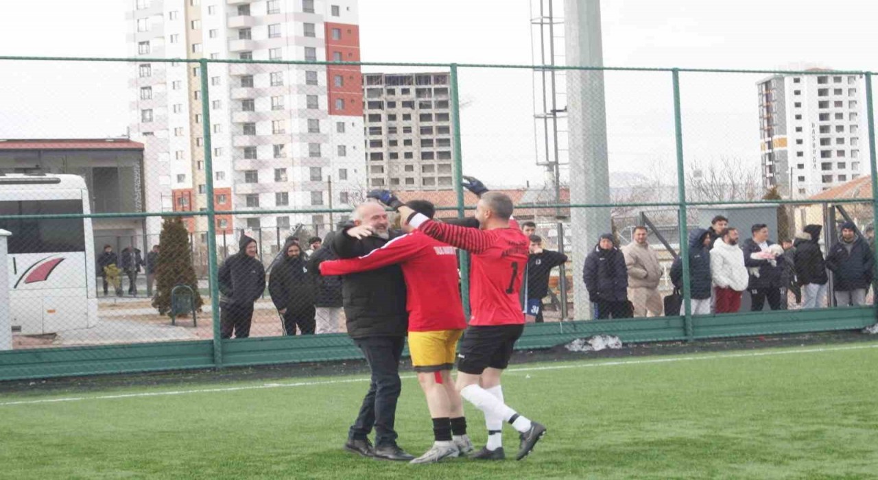 Talas Anayurtspor Başkanı Murat Akgöz: Bu zafer hepimizin