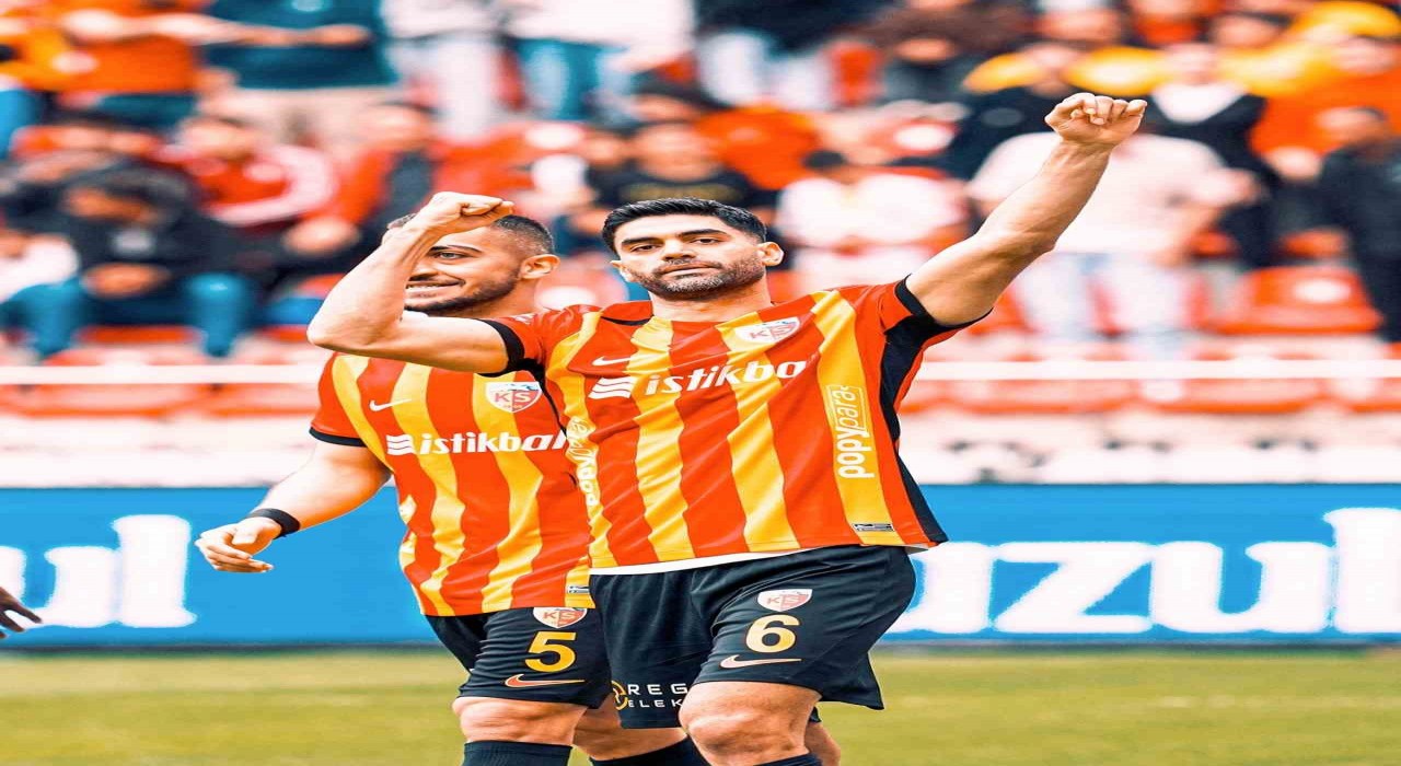 Talha ve Karimi ilk gollerini attı