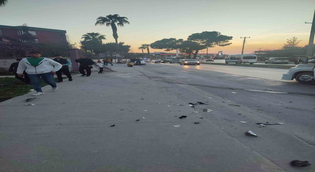 Tarsusta trafik kazası: 3 yaralı