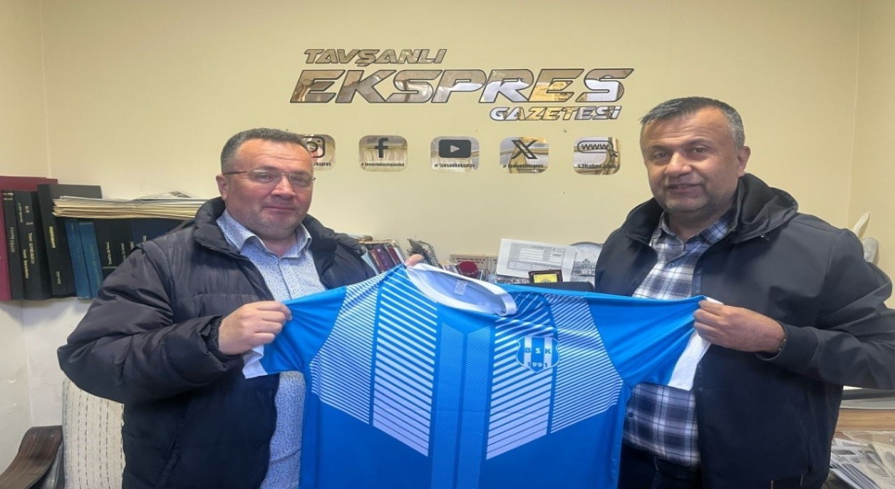 Tavşanlı Başköyspordan taraftara özel forma