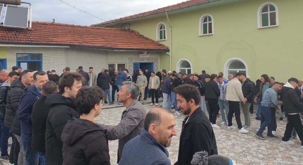 Tavşanlı Burhan Köyünde görülmeye değer bayram coşkusu