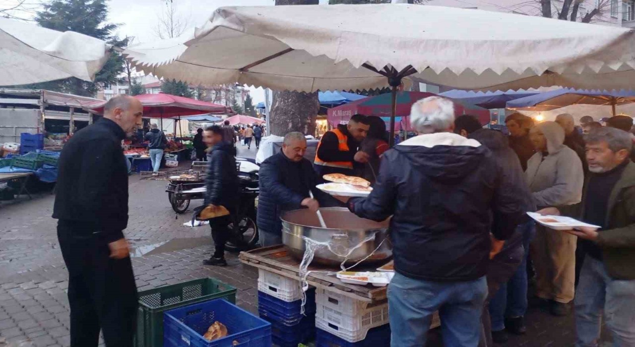 Tavşanlı Pazarcılar Odasından bin kişilik iftar yemeği