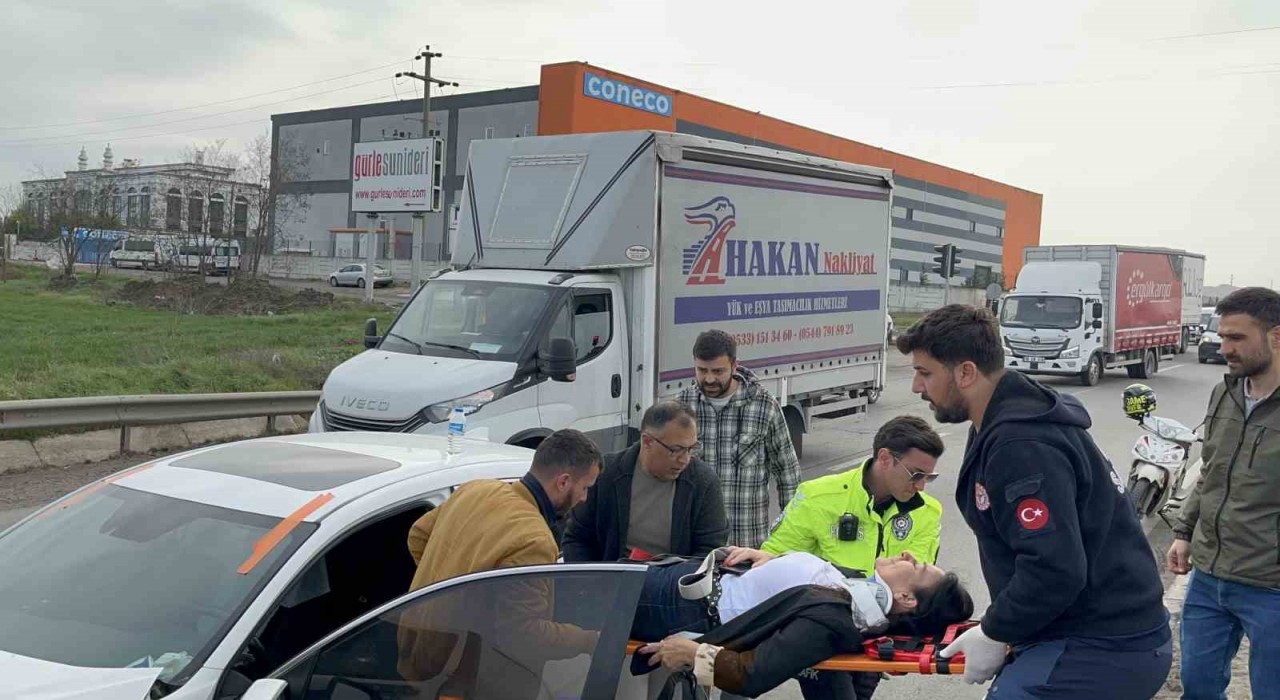 Tekirdağda 4 araç birbirine girdi: 1 yaralı