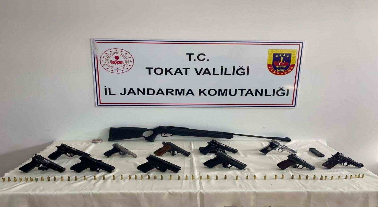 Tokatta silah kaçakçılığı operasyonu: 2 şüpheli gözaltında