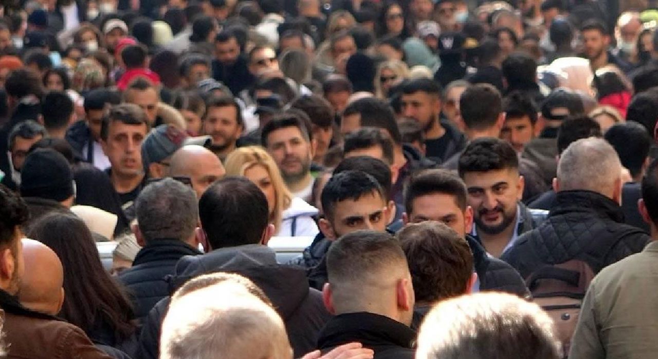 Türkiye Nüfusunun %49,98’i Kadın, %50,02’si Erkek