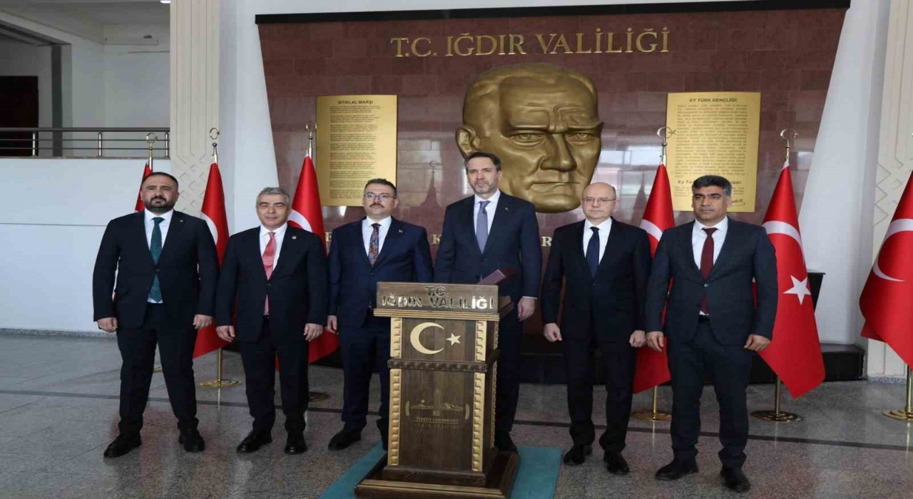 Türkiye ve Azerbaycan Enerji Bakanları Iğdırda