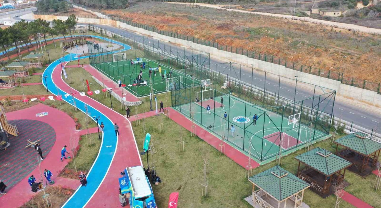 Tuzlada İçmeler Spor Parkı hizmete açıldı