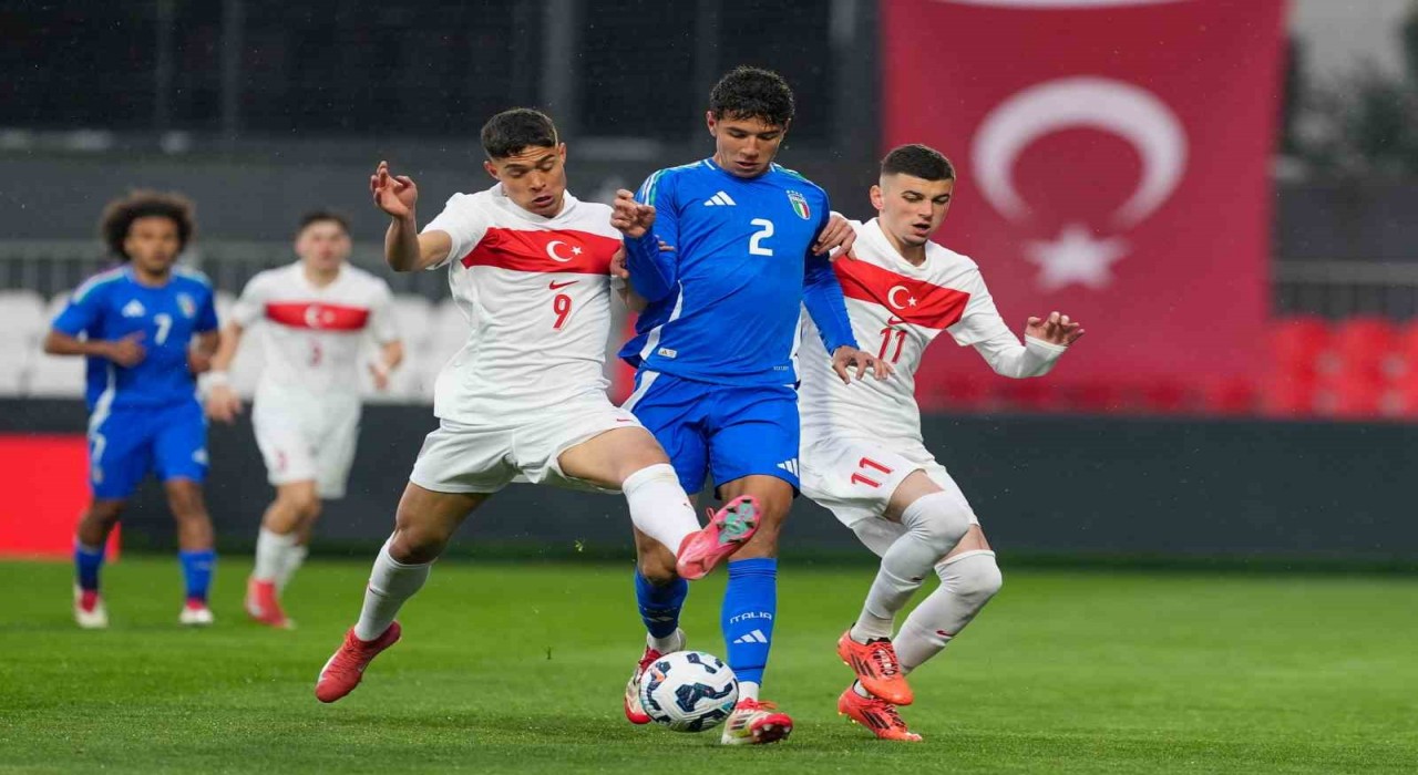 U20 Milli Futbol Takımı, İtalyaya 3-0 mağlup oldu