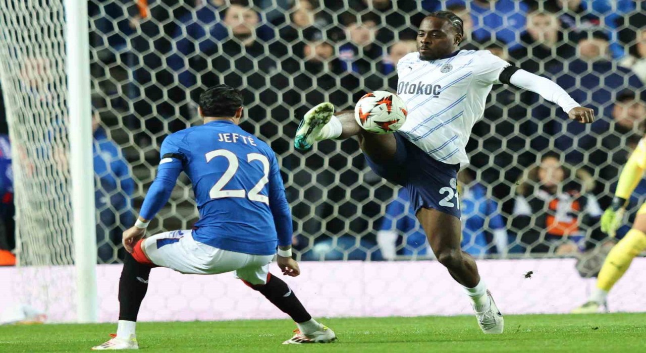 UEFA Avrupa Ligi: Rangers: 0 - Fenerbahçe: 1 (İlk yarı)