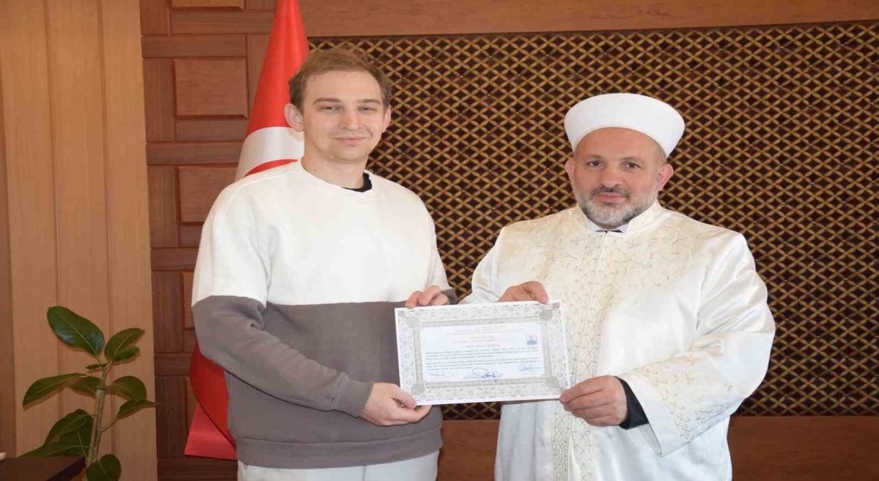 Ukraynalı Iastremskyi İslamı seçip Furkan ismini aldı