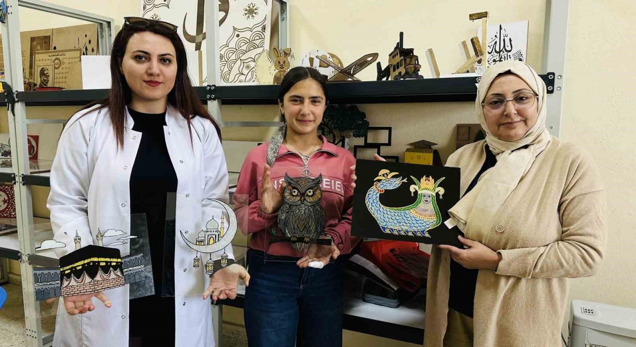 Unutulmaya yüz tutmuş vitray kursu Yüksekovada kadın eliyle önem kazandı