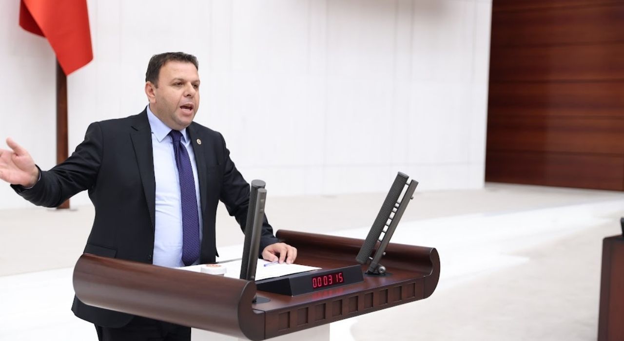 "Üretici 8 TL Zarar Ediyor, Süt Hayvanları Kesime Gidiyor"