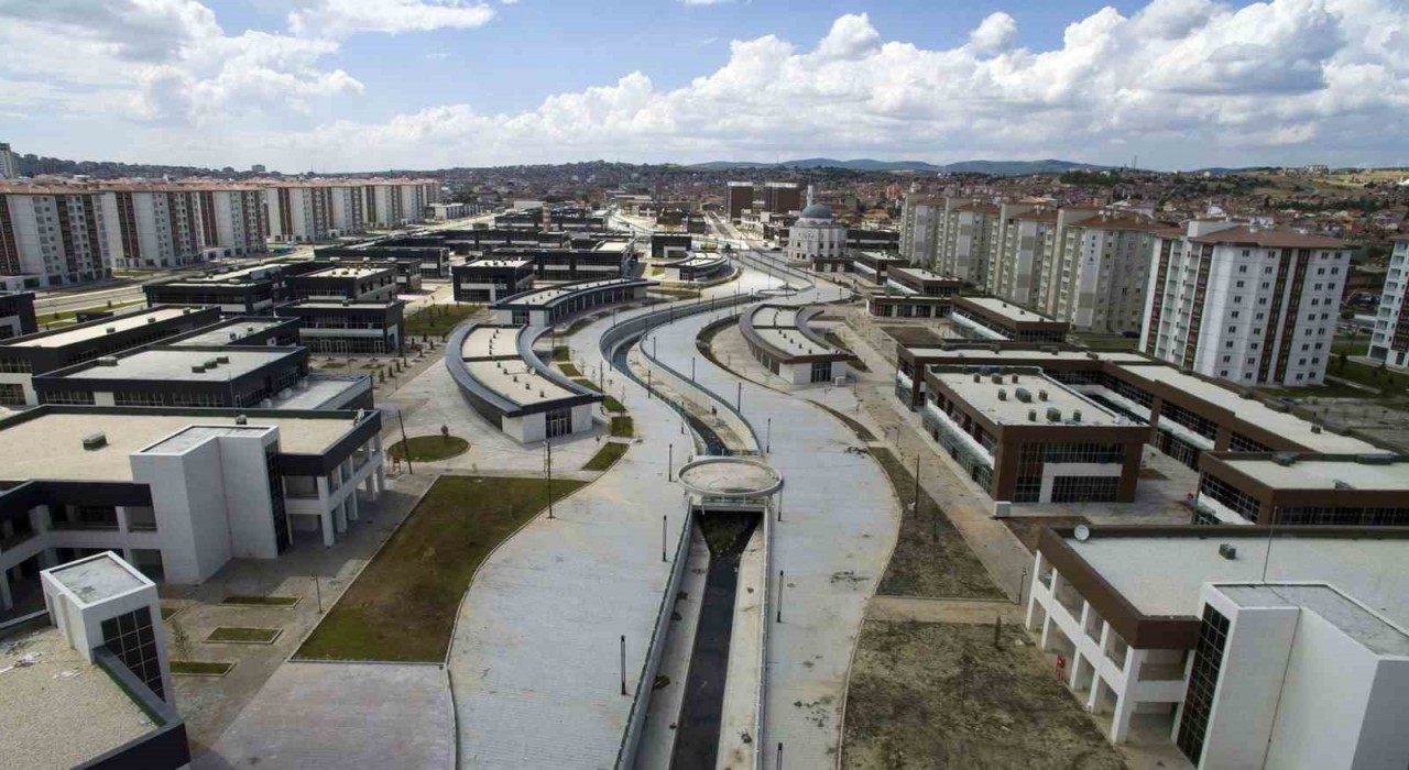 Uşaka 22 yılda 12.9 milyar liralık 135 tesis kazandırıldı