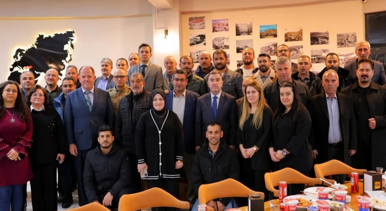 Vali Eldivan İl Özel İdaresi personelleriyle iftar programında bir araya geldi