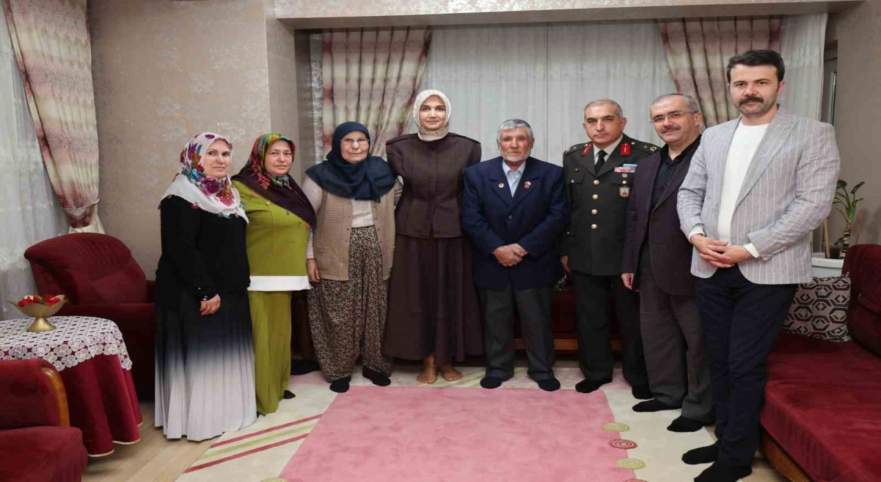 Vali Yiğitbaşı, iftarda Kıbrıs Gazisinin sofrasına konuk oldu