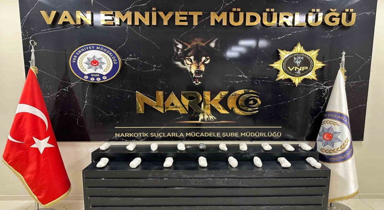 Vanda 8 kilo 700 gram metamfetamin ele geçirildi
