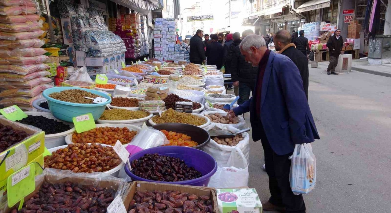 Vanda bayram öncesi alışveriş yoğunluğu