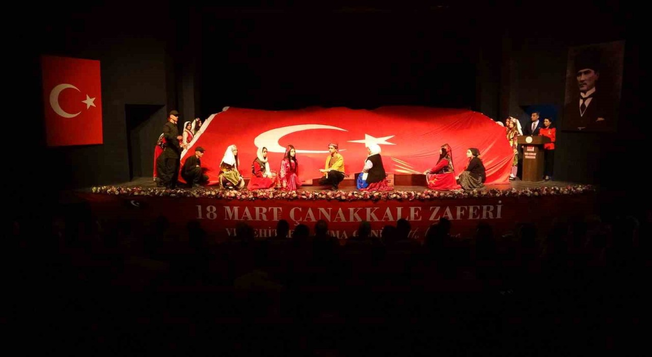 Vanda Çanakkale Geçilmez oratoryosu büyük beğeni aldı