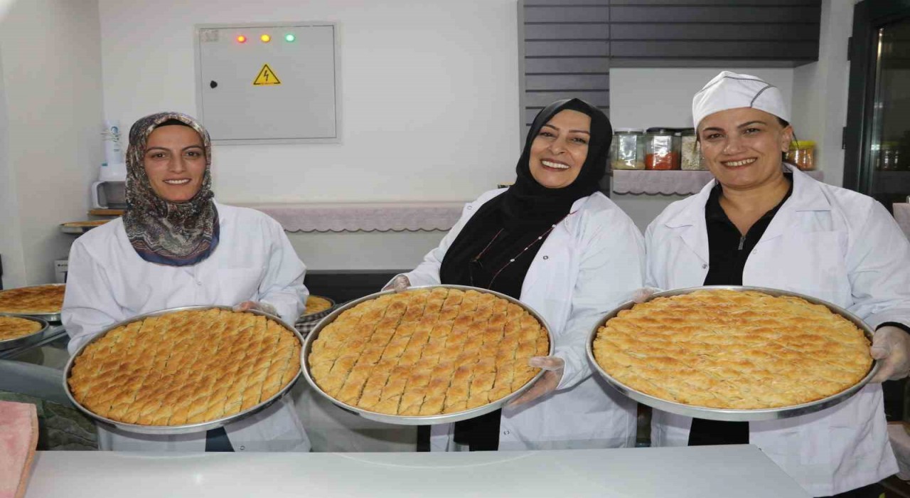 Vanda ev baklavalarına yoğun talep