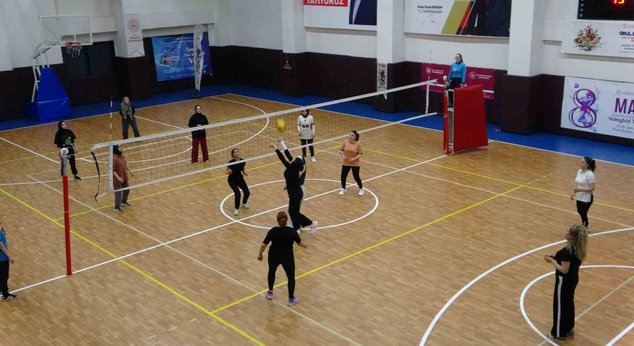 Vanda ‘Evinin Sultanları Voleybol Turnuvası sona erdi