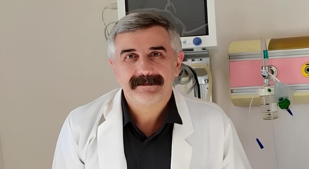 Vanda taziyeden dönen doktor trafik kazasında yaralandı