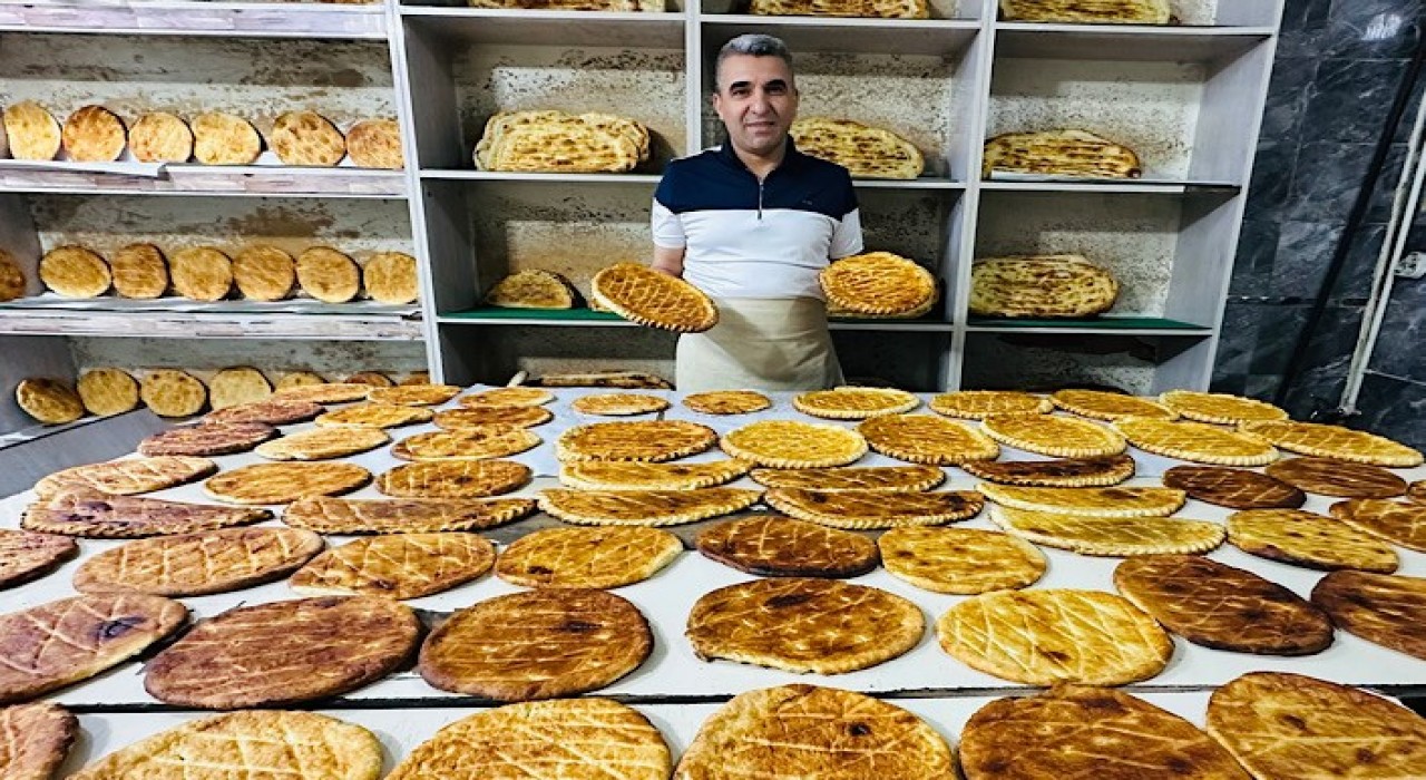 Meşhur Van Çöreği Ramazan’da Yoğun İlgi Görüyor