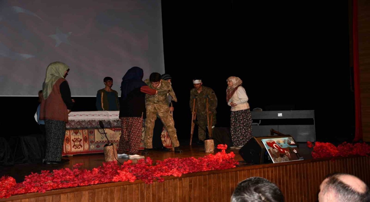 Vezirköprüde Çanakkale Zaferi ve şehitleri anıldı