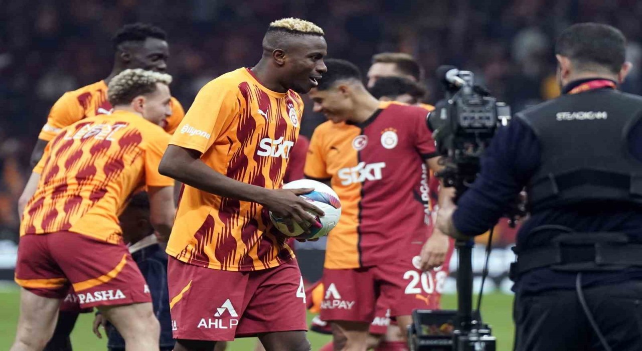 Victor Osimhen: Amacımız 5. yıldız ve her maçta bunu başarmak için mücadele ediyoruz