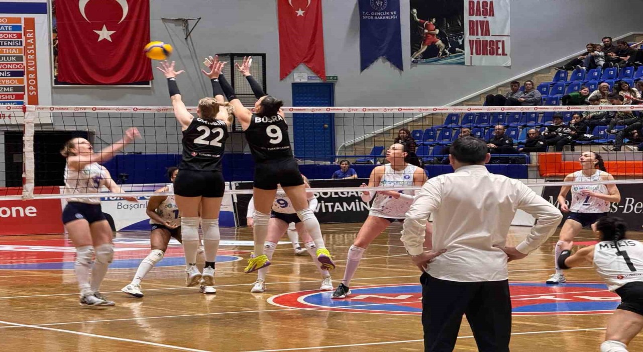 Vodafone Sultanlar Ligi: Aydın Büyükşehir Belediyespor: 1 - Türk Hava Yolları: 3